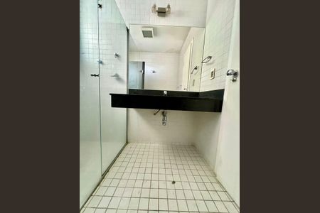 Apartamento à venda com 137m², 3 quartos e 2 vagas Apartamento à venda com 137m², 3 quartos e 2 vagasBanheiro Social