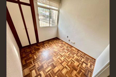Apartamento à venda com 137m², 3 quartos e 2 vagas Apartamento à venda com 137m², 3 quartos e 2 vagasQuarto 1