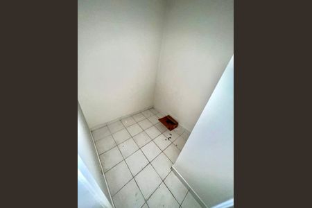 Apartamento à venda com 137m², 3 quartos e 2 vagas Apartamento à venda com 137m², 3 quartos e 2 vagasBanheiro de Serviço