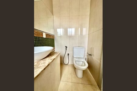 Apartamento à venda com 137m², 3 quartos e 2 vagas Apartamento à venda com 137m², 3 quartos e 2 vagasBanheiro da Suíte