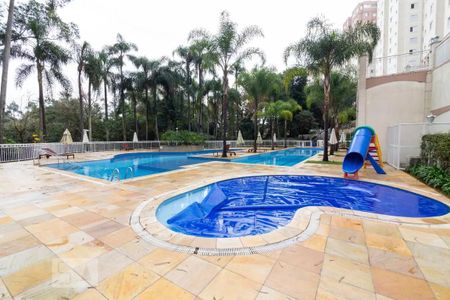 Apartamento para alugar com 151m², 4 quartos e 3 vagas Apartamento para alugar com 151m², 4 quartos e 3 vagasÁrea comum - Piscina