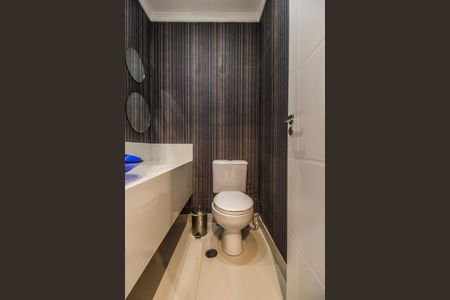 Apartamento para alugar com 132m², 3 quartos e 2 vagas Apartamento para alugar com 132m², 3 quartos e 2 vagasLavabo