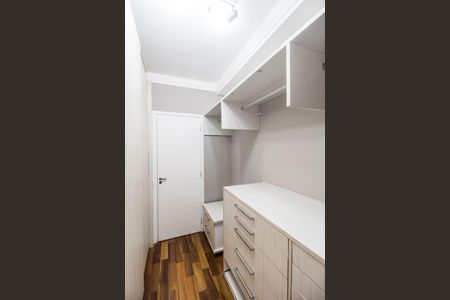 Apartamento para alugar com 132m², 3 quartos e 2 vagas Apartamento para alugar com 132m², 3 quartos e 2 vagasCloset da suíte