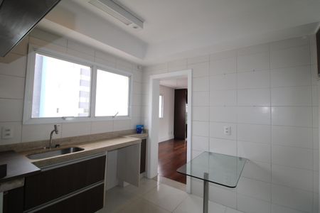 Apartamento à venda com 140m², 3 quartos e 3 vagasCozinha