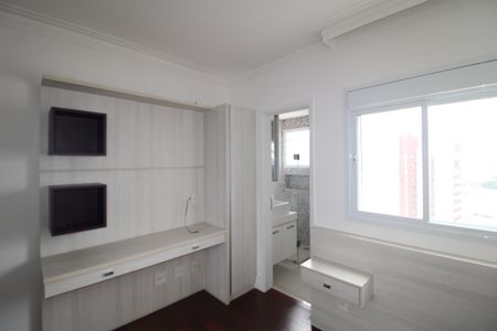 Apartamento à venda com 140m², 3 quartos e 3 vagasSuíte 2