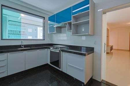 Apartamento à venda com 147m², 4 quartos e 3 vagas Apartamento à venda com 147m², 4 quartos e 3 vagasCozinha