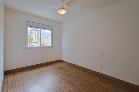 Apartamento à venda com 147m², 4 quartos e 3 vagas Apartamento à venda com 147m², 4 quartos e 3 vagasQuarto 4 - Suíte
