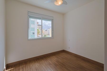 Apartamento à venda com 147m², 4 quartos e 3 vagas Apartamento à venda com 147m², 4 quartos e 3 vagasQuarto 2