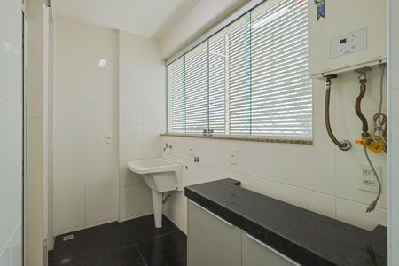 Apartamento à venda com 147m², 4 quartos e 3 vagas Apartamento à venda com 147m², 4 quartos e 3 vagasÁrea de Serviço