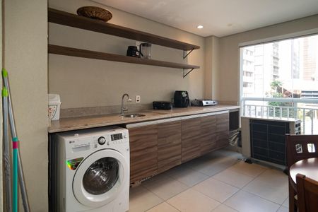 Apartamento para alugar com 64m², 2 quartos e 1 vaga Apartamento para alugar com 64m², 2 quartos e 1 vagaVaranda