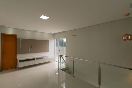 Apartamento à venda com 165m², 3 quartos e 4 vagas Apartamento à venda com 165m², 3 quartos e 4 vagasHall