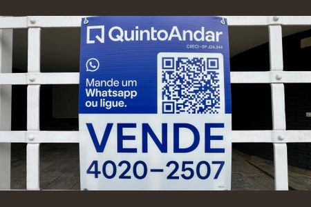 Casa à venda com 425m², 4 quartos e 2 vagas Casa à venda com 425m², 4 quartos e 2 vagasPlaca