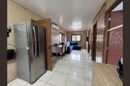 Casa à venda com 80m², 2 quartos e 3 vagas Casa à venda com 80m², 2 quartos e 3 vagasCozinha