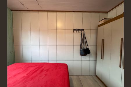 Casa à venda com 80m², 2 quartos e 3 vagas Casa à venda com 80m², 2 quartos e 3 vagasQuarto