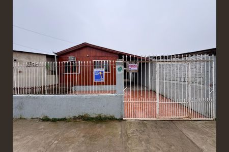 Casa à venda com 80m², 2 quartos e 3 vagas Casa à venda com 80m², 2 quartos e 3 vagasFachada