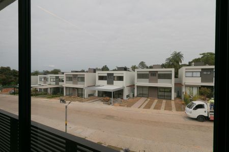 Casa de condomínio à venda com 208m², 3 quartos e 2 vagas Casa de condomínio à venda com 208m², 3 quartos e 2 vagasSuíte