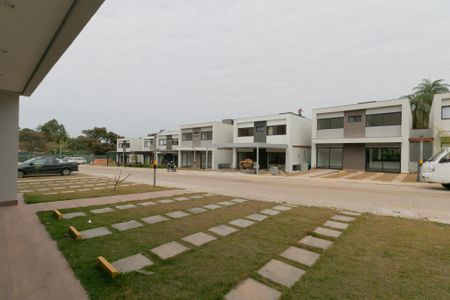 Casa de condomínio à venda com 208m², 3 quartos e 2 vagas Casa de condomínio à venda com 208m², 3 quartos e 2 vagasÁrea Externa