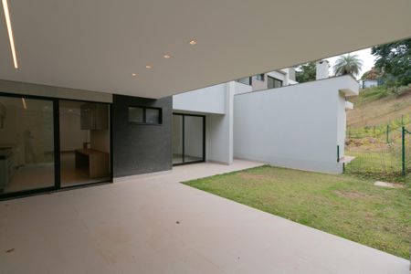 Casa de condomínio à venda com 208m², 3 quartos e 2 vagas Casa de condomínio à venda com 208m², 3 quartos e 2 vagasÁrea Gourmet