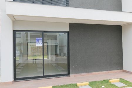 Casa de condomínio à venda com 208m², 3 quartos e 2 vagas Casa de condomínio à venda com 208m², 3 quartos e 2 vagasFachada