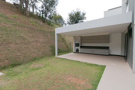 Casa de condomínio à venda com 208m², 3 quartos e 2 vagas Casa de condomínio à venda com 208m², 3 quartos e 2 vagasÁrea Externa