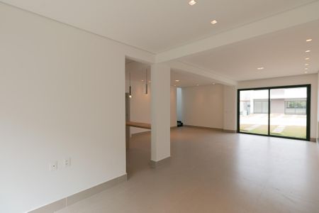 Casa de condomínio à venda com 208m², 3 quartos e 2 vagas Casa de condomínio à venda com 208m², 3 quartos e 2 vagasSala