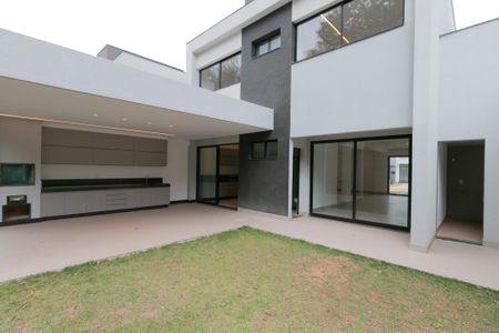 Casa de condomínio à venda com 208m², 3 quartos e 2 vagas Casa de condomínio à venda com 208m², 3 quartos e 2 vagasÁrea Externa