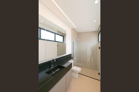 Casa de condomínio à venda com 208m², 3 quartos e 2 vagas Casa de condomínio à venda com 208m², 3 quartos e 2 vagasBanheiro da Suíte