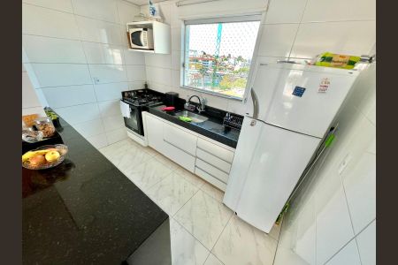 Apartamento para alugar com 90m², 2 quartos e 2 vagasCozinha