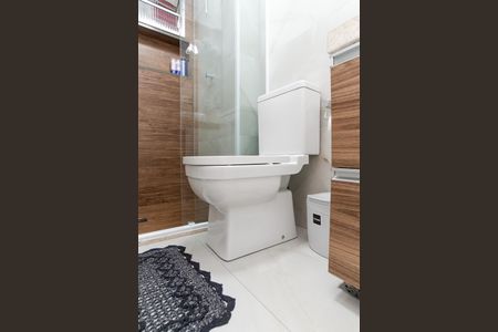 Apartamento à venda com 75m², 3 quartos e 2 vagas Apartamento à venda com 75m², 3 quartos e 2 vagasBanheiro