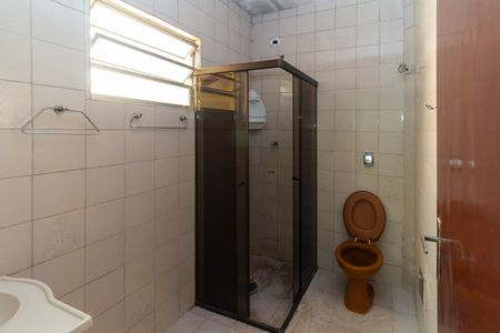 Casa à venda com 180m², 2 quartos e 1 vaga Casa à venda com 180m², 2 quartos e 1 vagaBanheiro Social