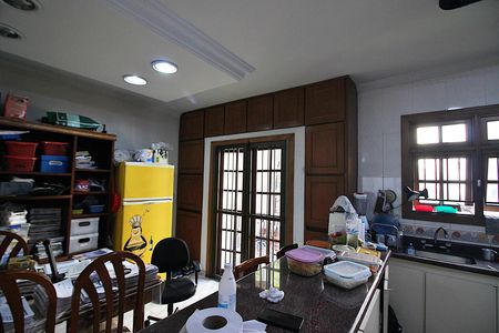 Casa para alugar com 280m², 4 quartos e 4 vagasCozinha