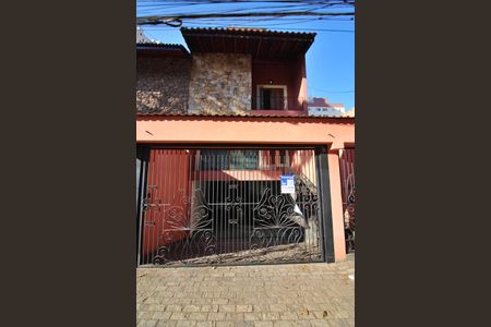 Casa para alugar com 280m², 4 quartos e 4 vagasFachada