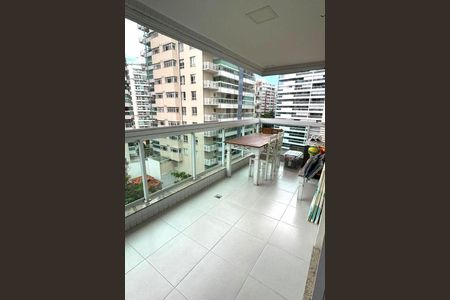 Apartamento à venda com 86m², 2 quartos e 1 vaga