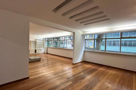 Apartamento à venda com 267m², 4 quartos e 1 vaga Apartamento à venda com 267m², 4 quartos e 1 vagaSala