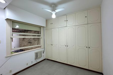 Apartamento à venda com 267m², 4 quartos e 1 vaga Apartamento à venda com 267m², 4 quartos e 1 vagaQuarto 2