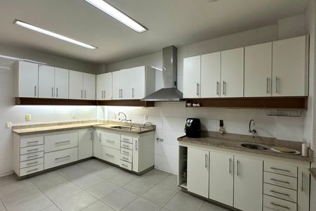 Apartamento à venda com 267m², 4 quartos e 1 vaga Apartamento à venda com 267m², 4 quartos e 1 vagaCozinha