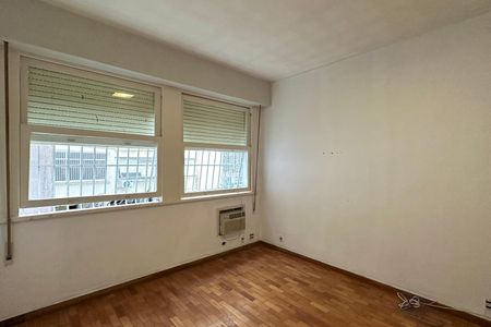 Apartamento à venda com 267m², 4 quartos e 1 vaga Apartamento à venda com 267m², 4 quartos e 1 vagaSuíte