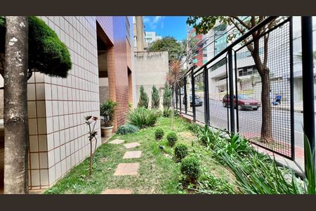 Apartamento à venda com 115m², 3 quartos e 2 vagas Apartamento à venda com 115m², 3 quartos e 2 vagasJardim