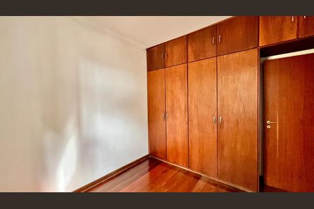Apartamento à venda com 115m², 3 quartos e 2 vagas Apartamento à venda com 115m², 3 quartos e 2 vagasQuarto