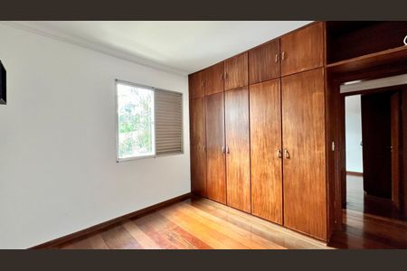 Apartamento à venda com 115m², 3 quartos e 2 vagas Apartamento à venda com 115m², 3 quartos e 2 vagasQuarto