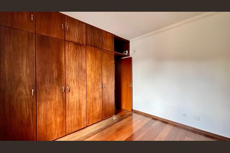 Apartamento à venda com 115m², 3 quartos e 2 vagas Apartamento à venda com 115m², 3 quartos e 2 vagasQuarto