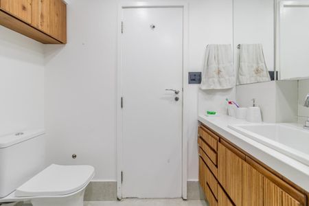 Apartamento à venda com 140m², 3 quartos e 1 vagaBanheiro da Suíte