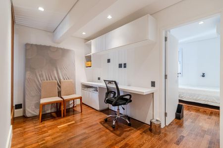 Apartamento à venda com 140m², 3 quartos e 1 vagaEscritório