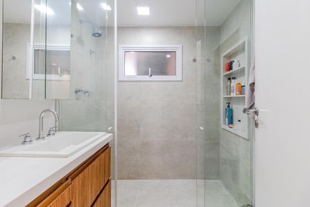 Apartamento à venda com 140m², 3 quartos e 1 vagaBanheiro da Suíte