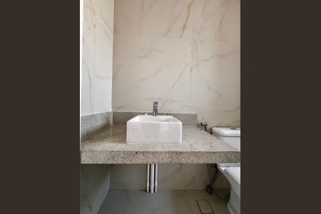 Apartamento à venda com 105m², 3 quartos e 2 vagas Apartamento à venda com 105m², 3 quartos e 2 vagasBanheiro da Suíte 2