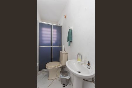 Casa à venda com 180m², 4 quartos e 8 vagasBanheiro