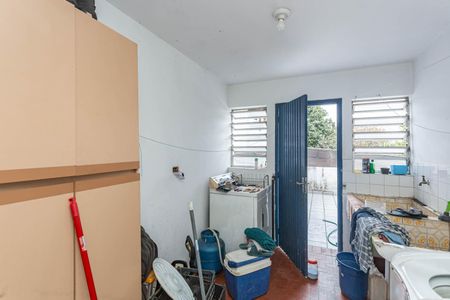 Casa à venda com 180m², 4 quartos e 8 vagasÁrea de Serviço