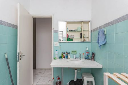 Casa à venda com 180m², 4 quartos e 8 vagasBanheiro