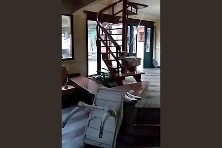 Casa à venda com 276m², 4 quartos e 5 vagas