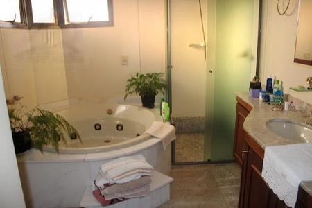 Apartamento à venda com 214m², 4 quartos e 3 vagas